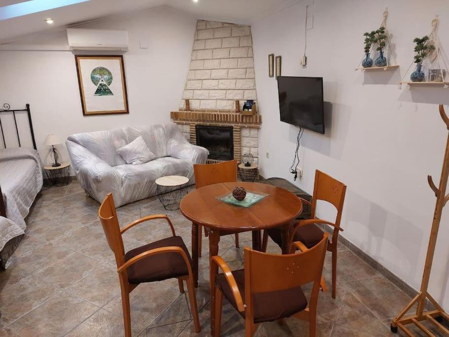 La Buhardilla. Aparcamiento Exterior Privado Apartment Teruel Exterior photo