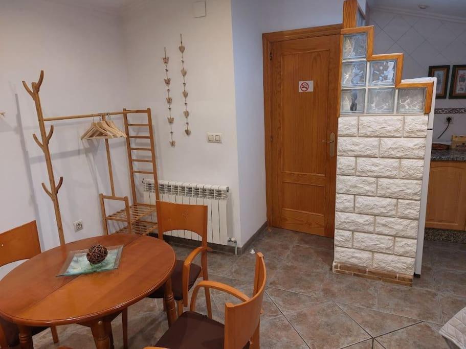 La Buhardilla. Aparcamiento Exterior Privado Apartment Teruel Exterior photo